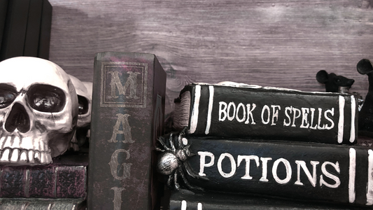 Vintage Horror Vignettes: Crafting Spooky Style with Secondhand Treasure Hunts